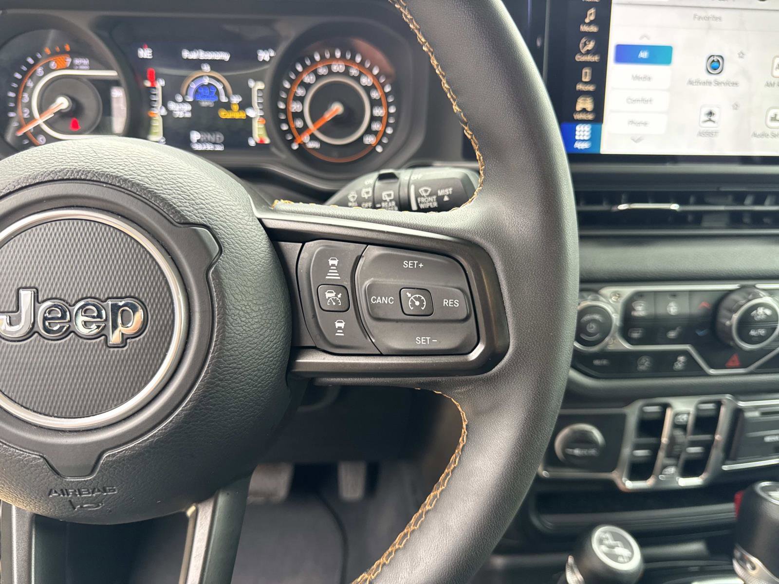Used 2024 Jeep Wrangler Unlimited Sport AWD/4WD image 23
