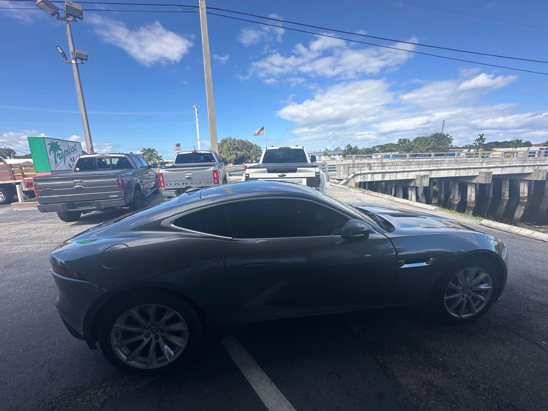 Used 2018 Jaguar F-TYPE Coupe image 8