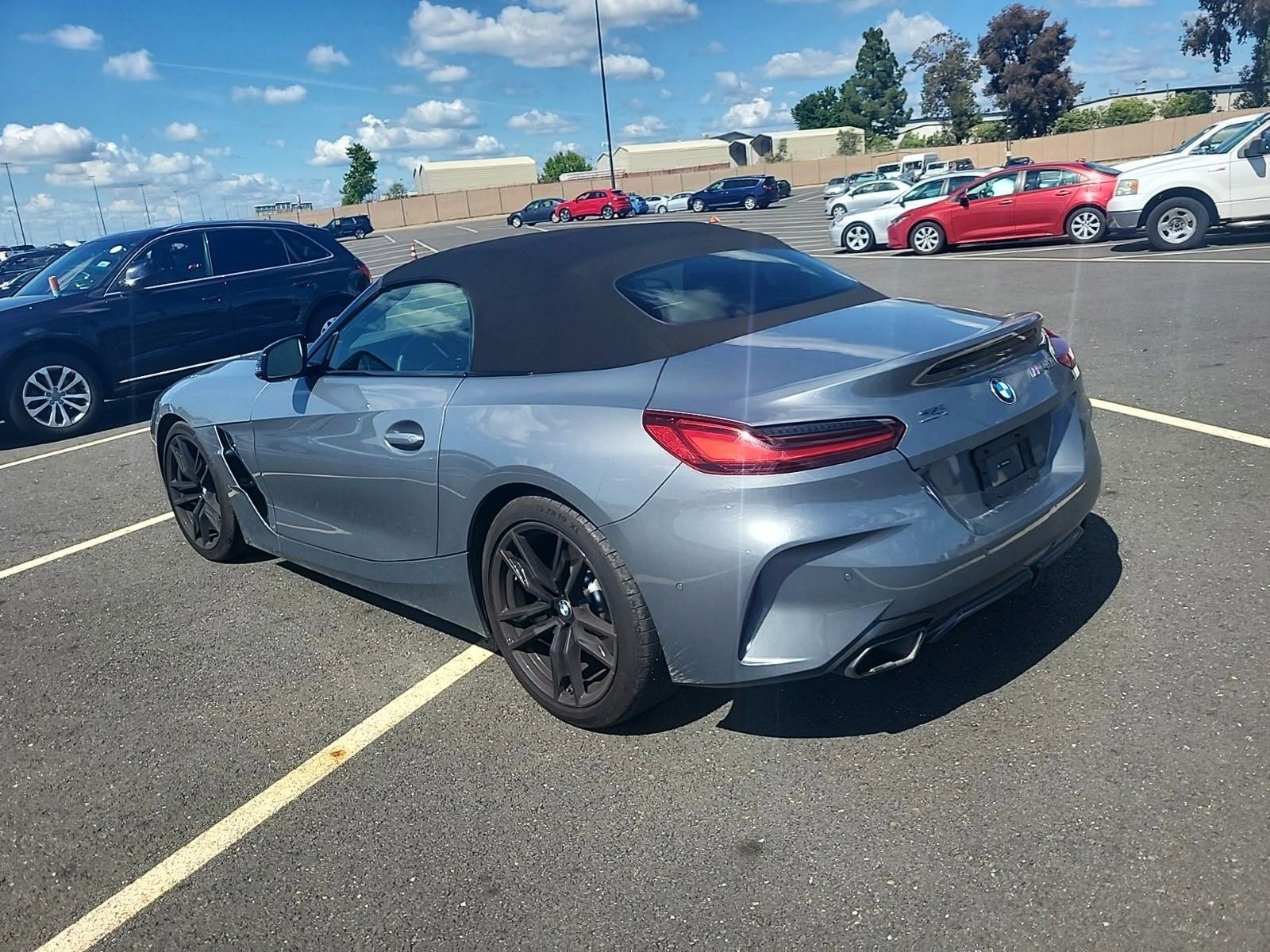 Used 2025 BMW Z4 M40i w/ Premium Package RWD image 4