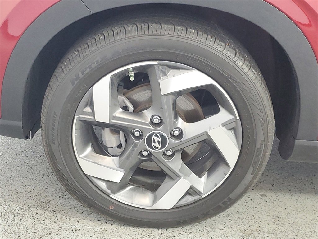 Used 2024 Hyundai Venue SEL image 9