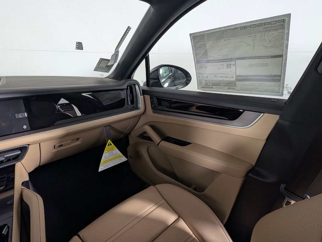 New 2026 Porsche Cayenne Coupe image 24