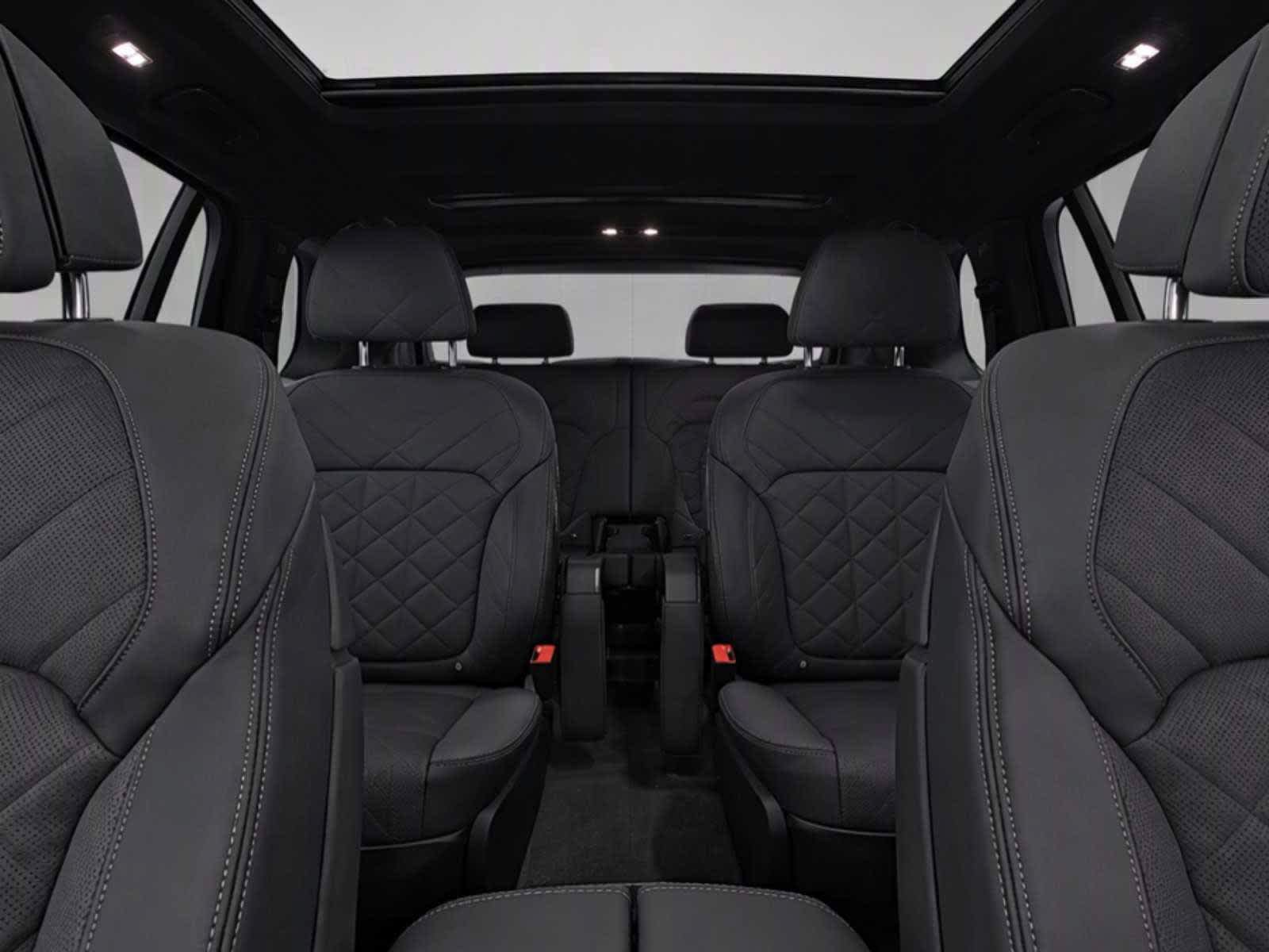 New 2027 BMW X7 xDrive40i w/ M Sport Package AWD/4WD image 17
