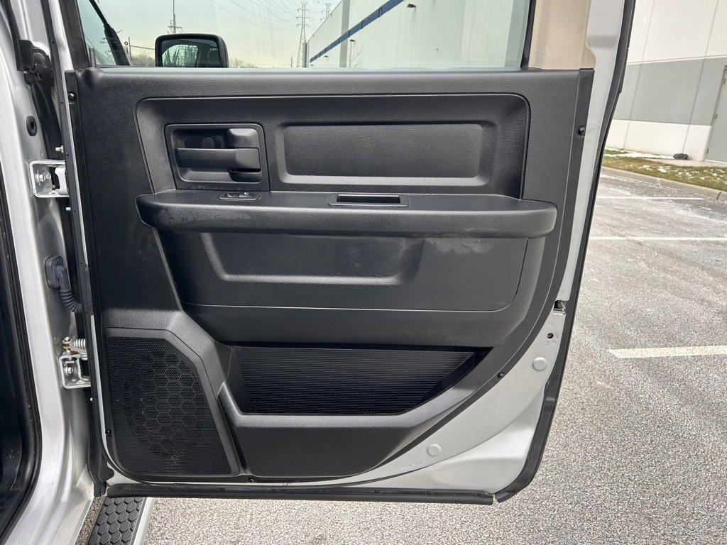 Used 2014 RAM 1500 Express w/ Ram Charger Package image 32
