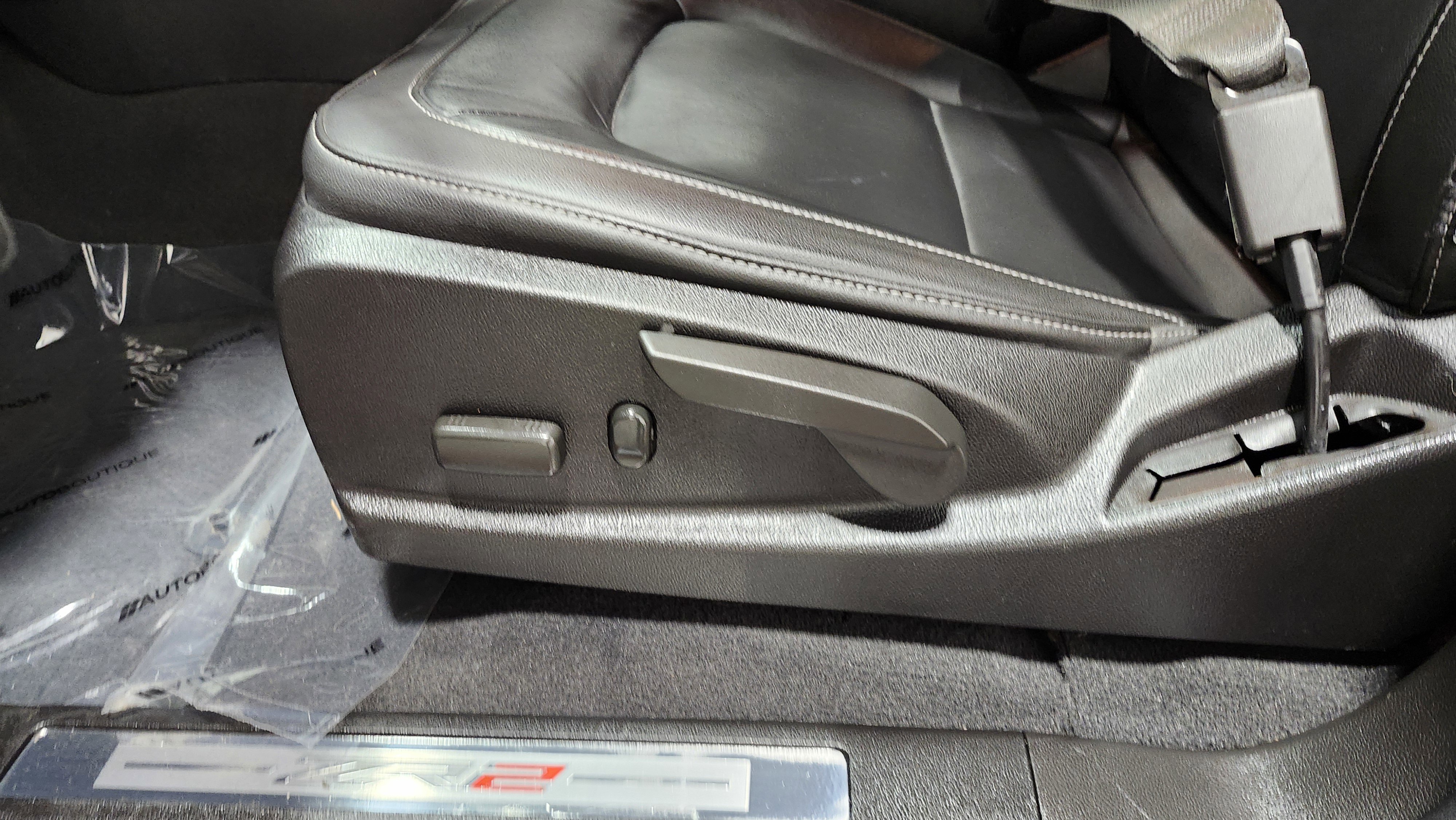 Used 2021 Chevrolet Colorado ZR2 w/ ZR2 Dusk Special Edition image 28