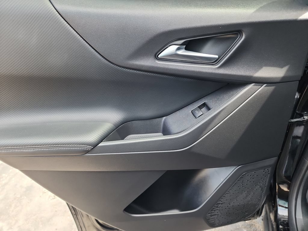 Certified 2026 Chevrolet Equinox LT FWD image 37
