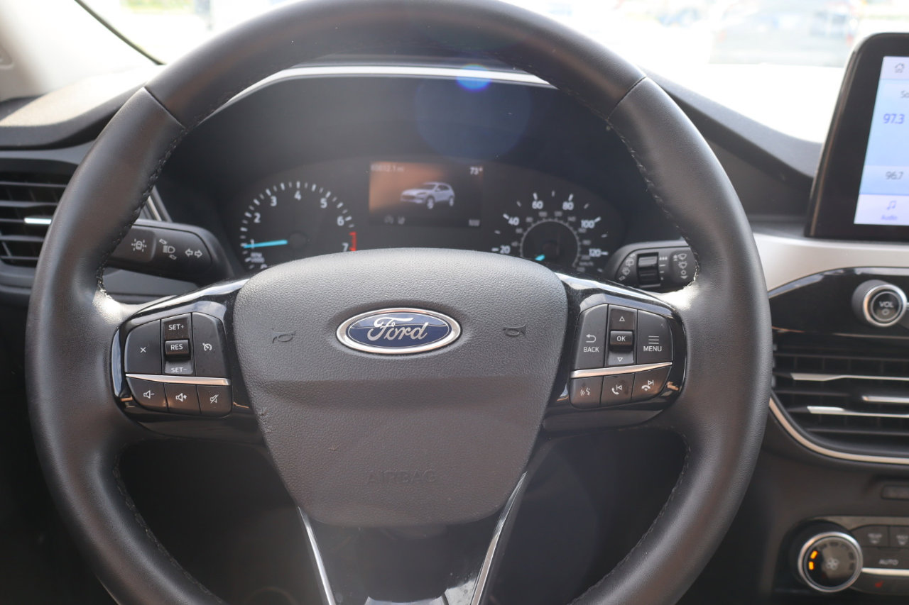 Used 2022 Ford Escape SE w/ Cold Weather Package image 16