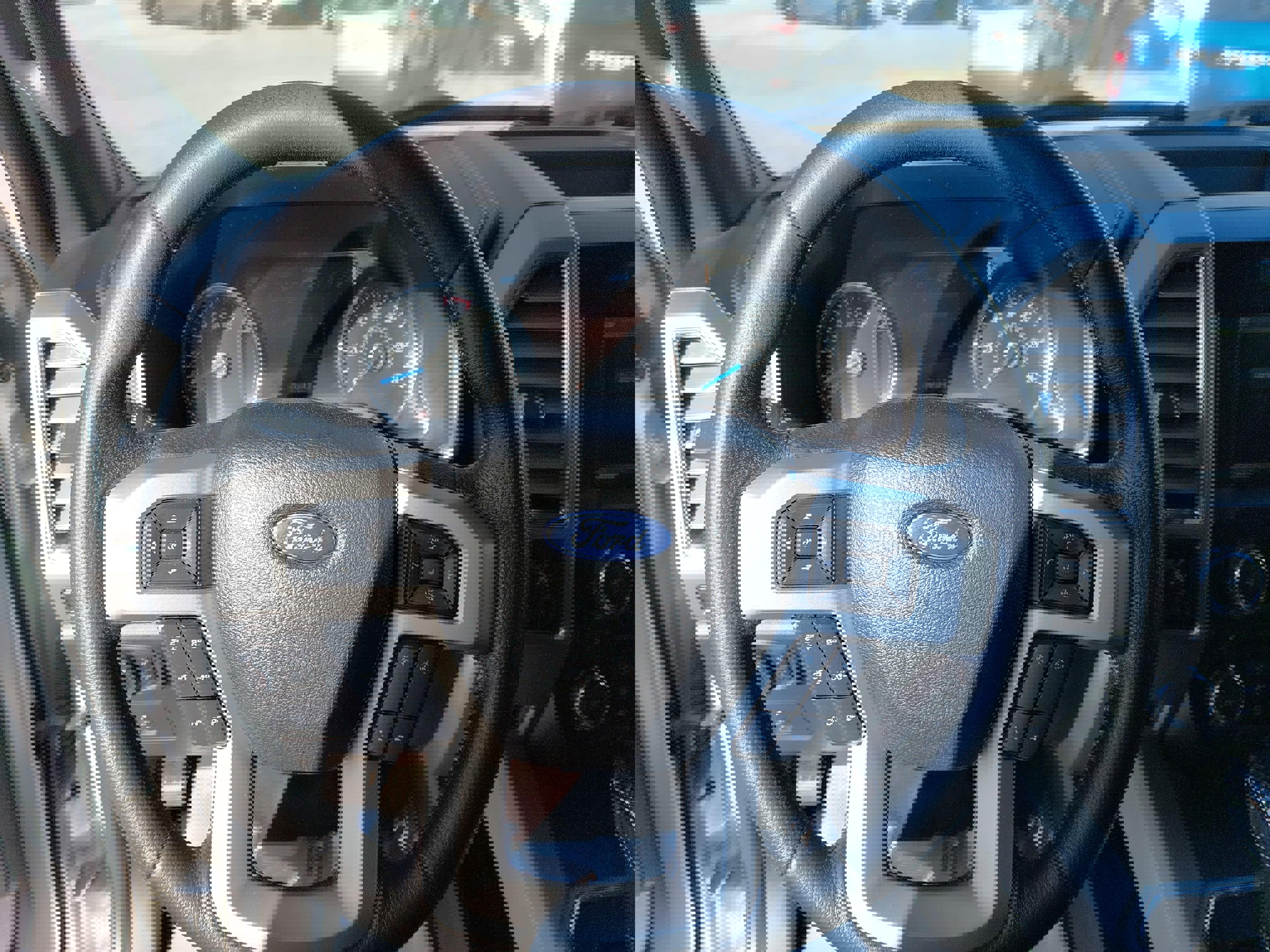 Used 2015 Ford F150 Lariat image 17