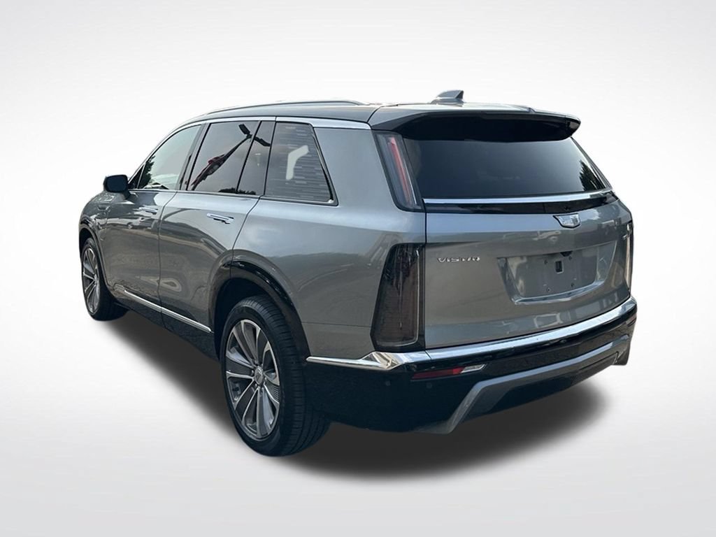 Certified 2026 Cadillac Vistiq Luxury AWD/4WD image 3