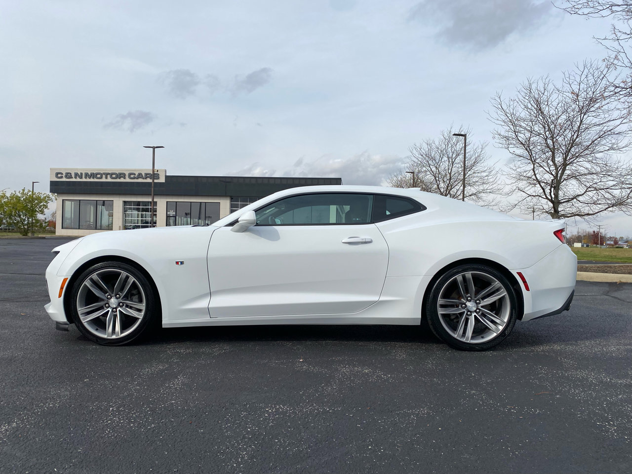 Used 2017 Chevrolet Camaro LT w/ RS Package image 8