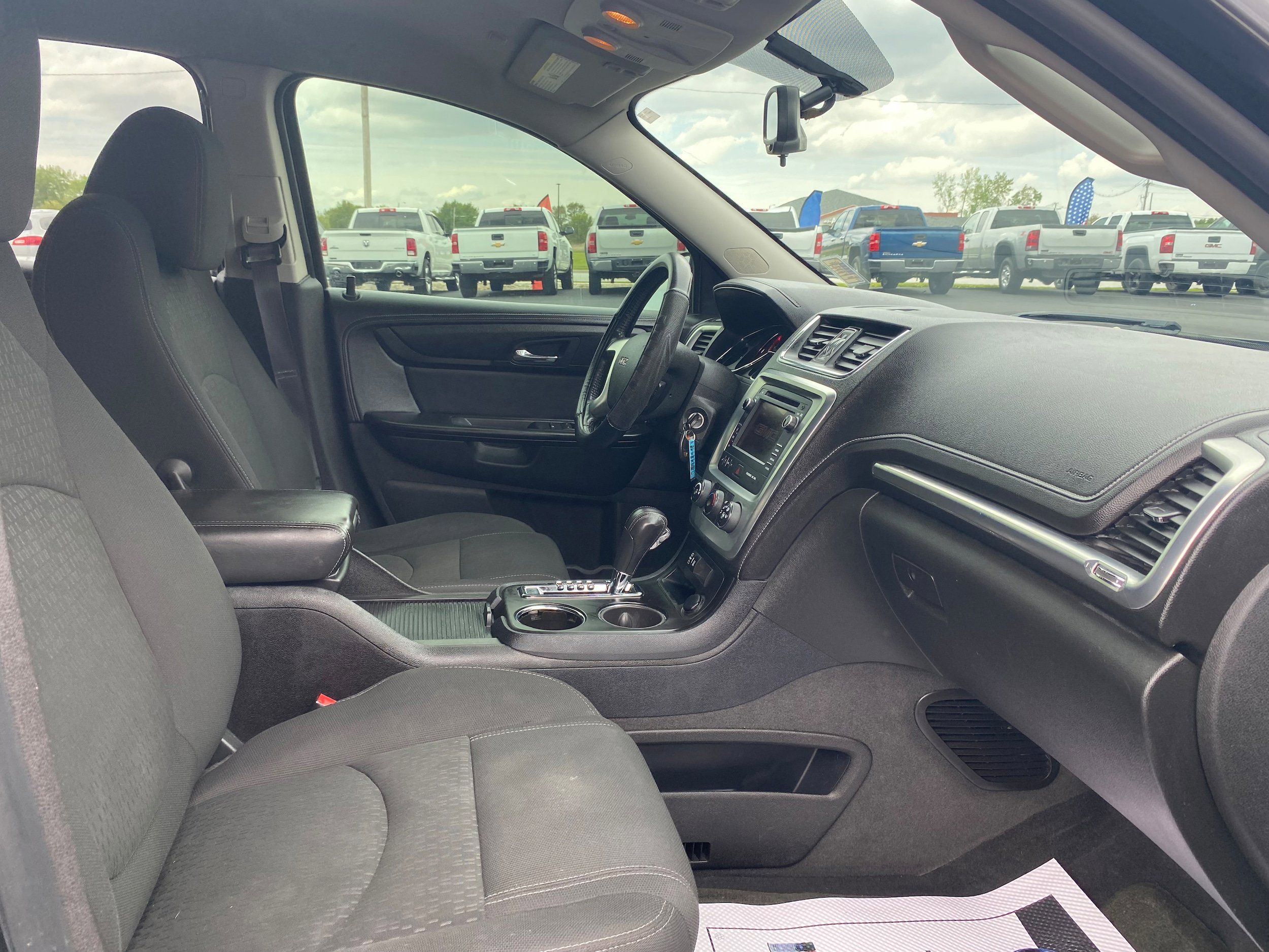 Used 2013 GMC Acadia SLE FWD image 15