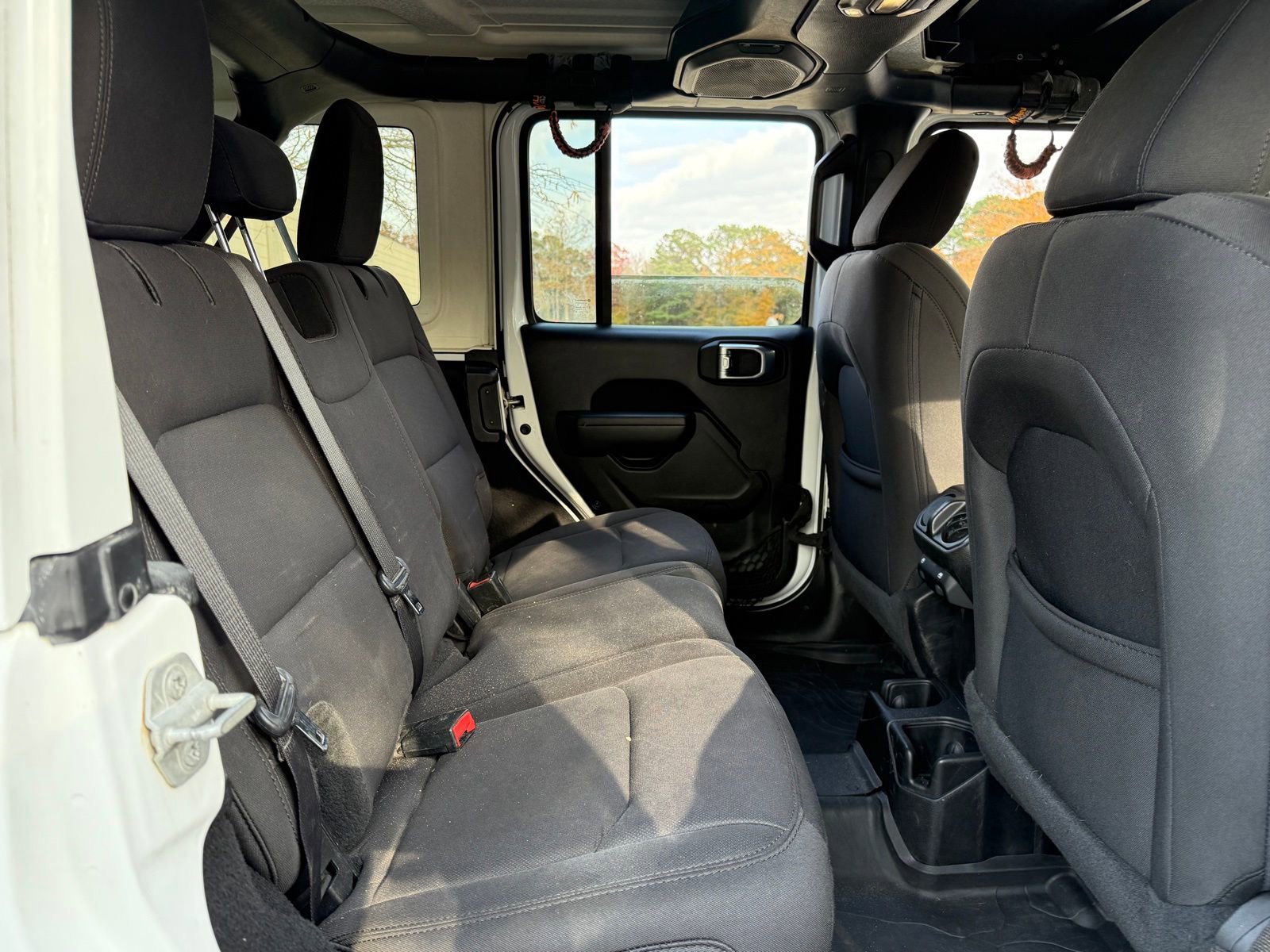 Used 2022 Jeep Wrangler Unlimited Sport w/ Xtreme Recon 35" Tire Package image 35