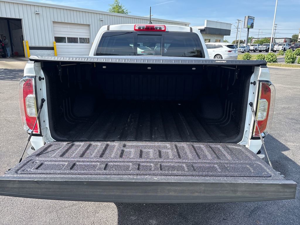 Used 2022 GMC Canyon 4x4 Crew Cab AT4 w/ Driver Alert Package image 33