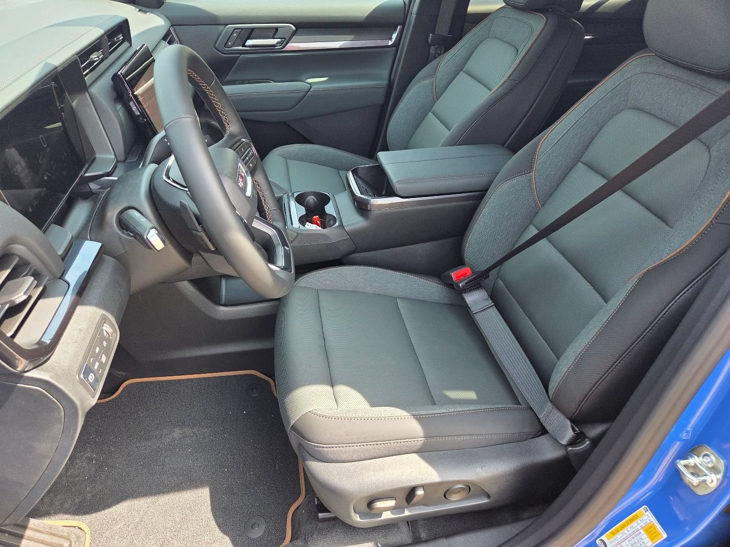 New 2026 GMC Terrain AT4 w/ Technology Package II AWD/4WD image 26