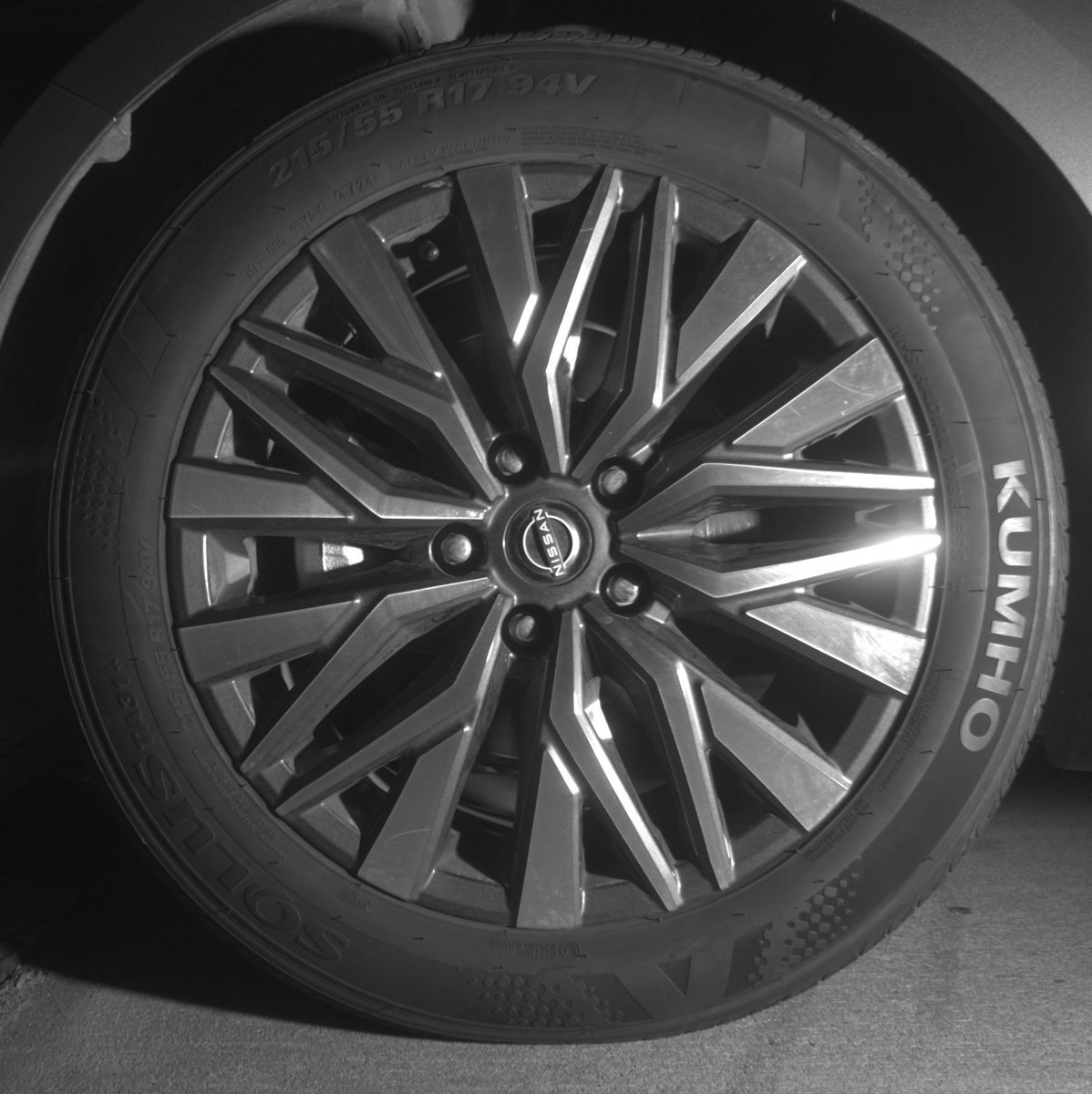 Used 2025 Nissan Altima 2.5 SV image 12