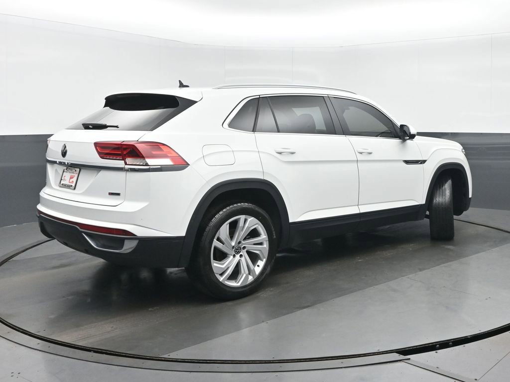 Used 2020 Volkswagen Atlas Cross Sport SEL image 3