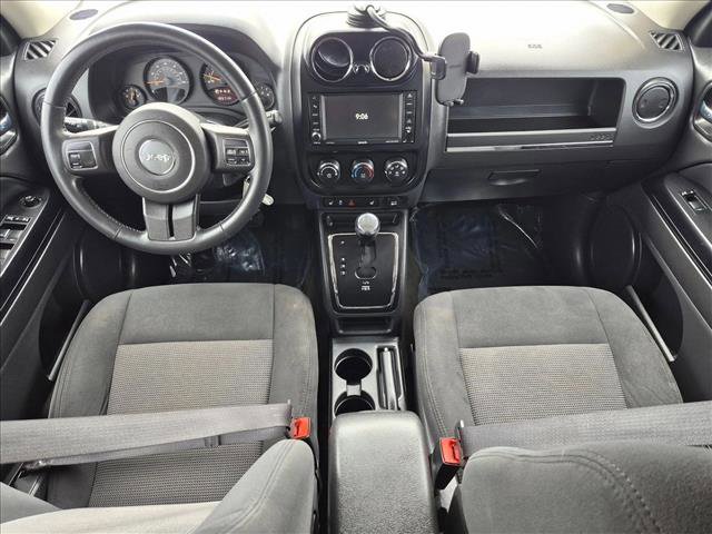 Used 2014 Jeep Patriot Latitude w/ Sun/Sound Group AWD/4WD image 18