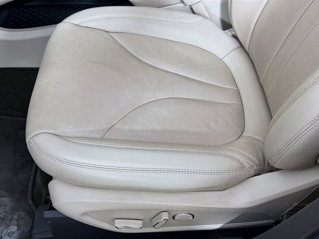 Used 2019 Lincoln Nautilus Reserve image 20