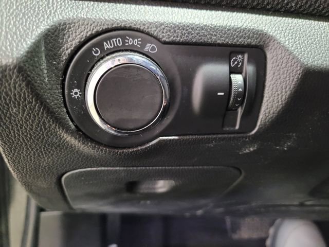 Used 2016 Chevrolet Cruze LT image 35