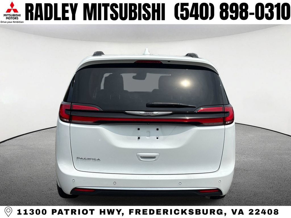 Used 2022 Chrysler Pacifica Touring-L FWD image 19