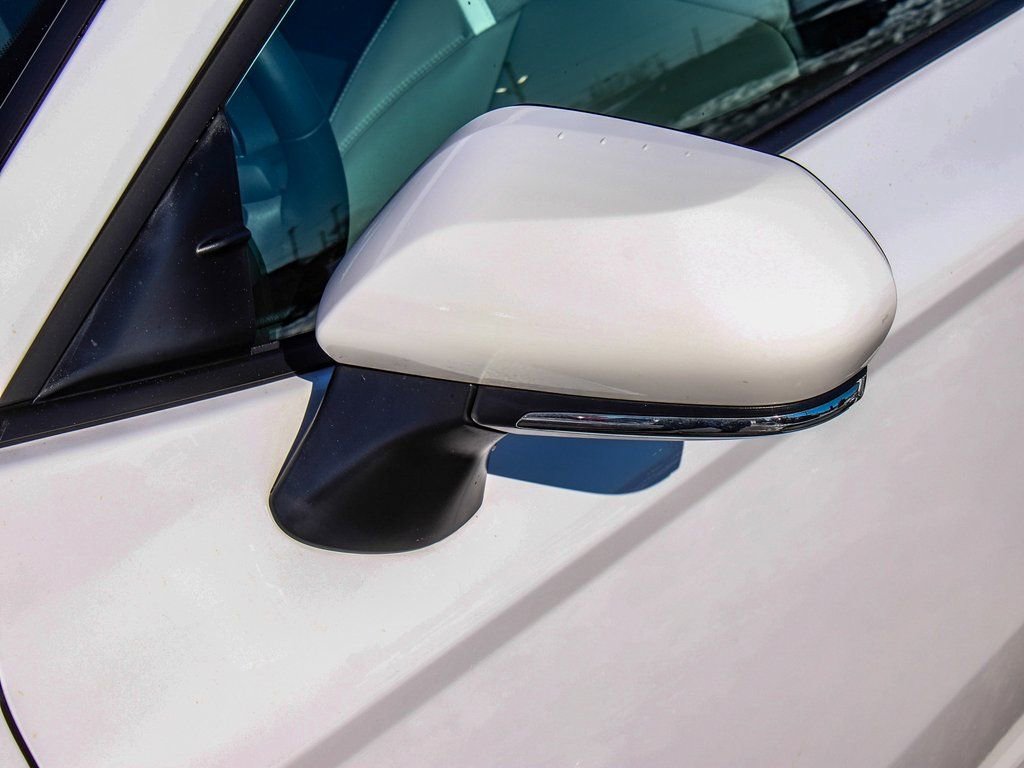 Used 2025 Toyota Camry SE image 42