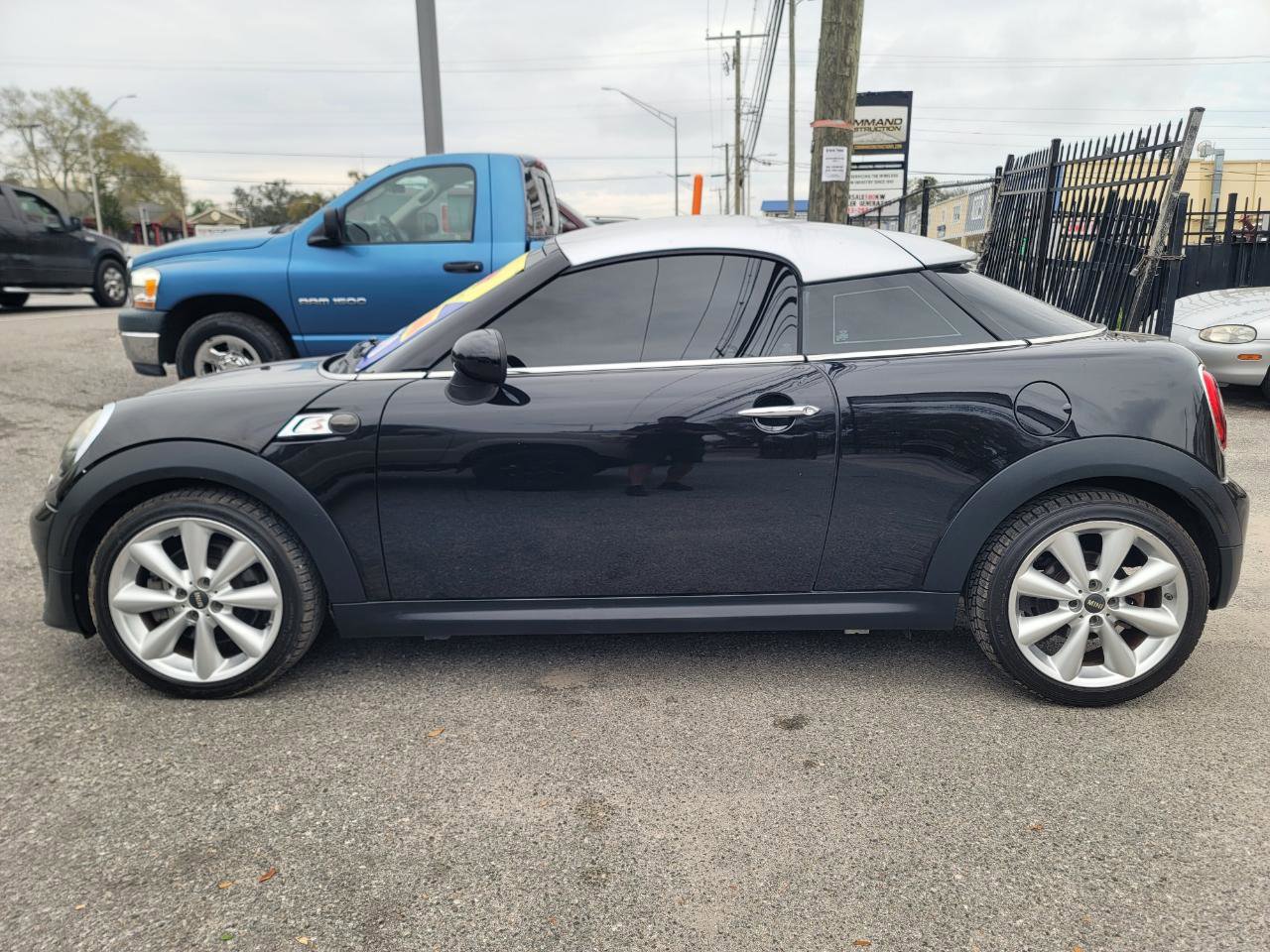 Used 2012 MINI Cooper Coupe S w/ Sport Pkg image 4