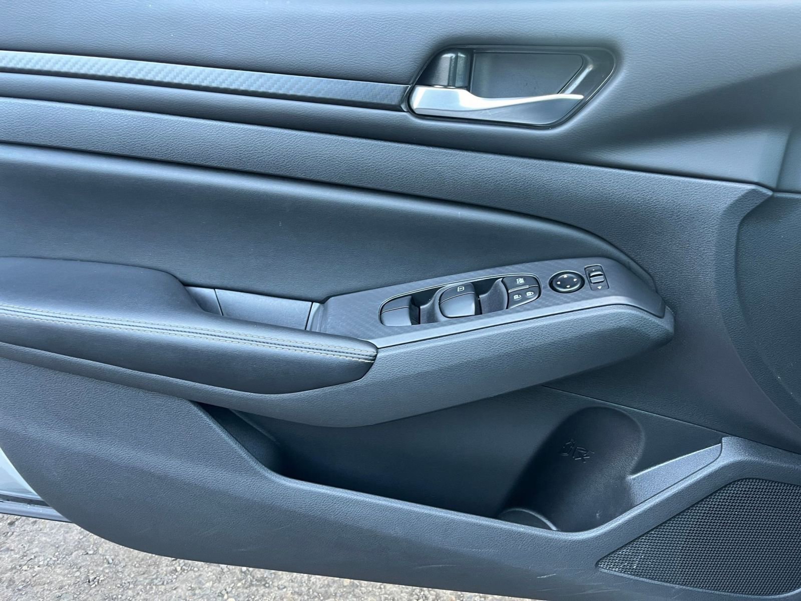 Used 2024 Nissan Altima 2.5 SV image 20