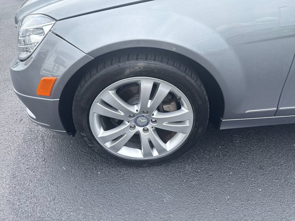 Used 2011 Mercedes-Benz C 300 Sedan image 37