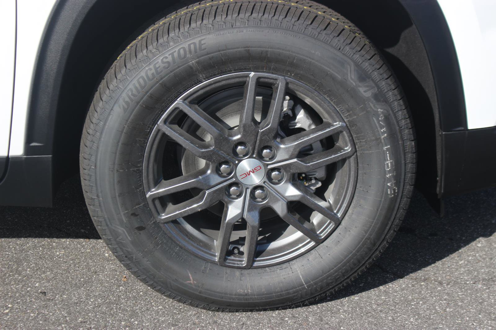 New 2026 GMC Acadia Elevation image 9