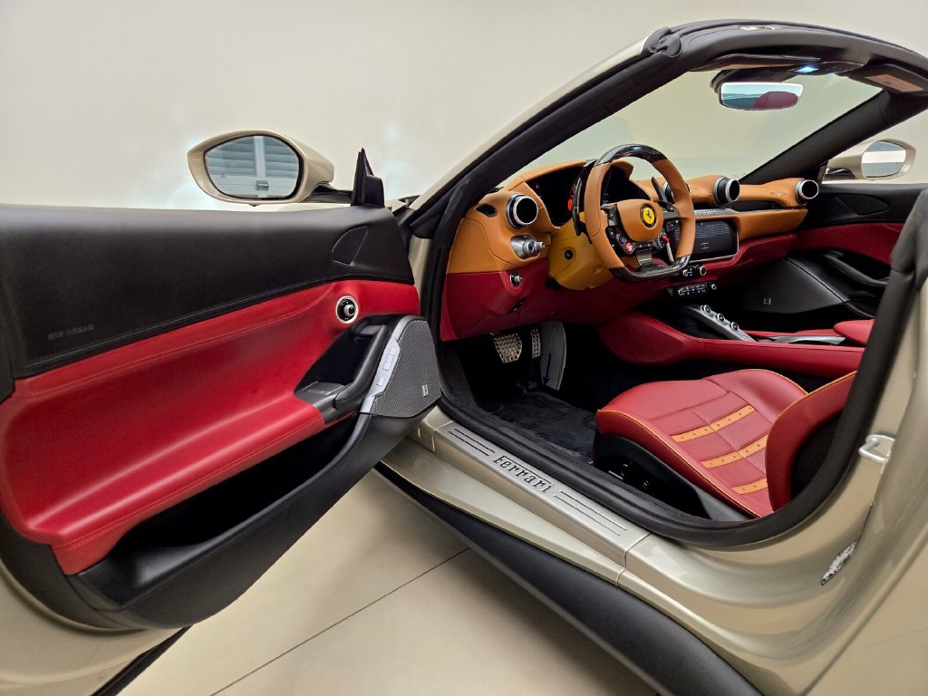Used 2023 Ferrari Portofino M RWD image 18
