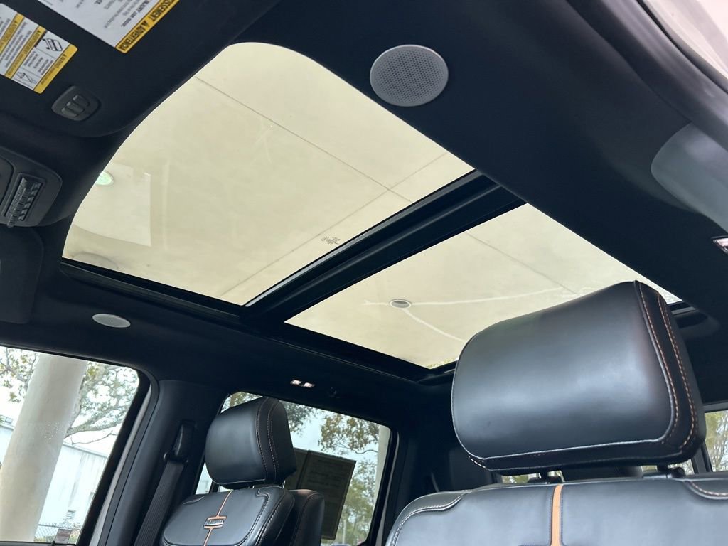 Used 2024 Ford F350 Platinum image 18