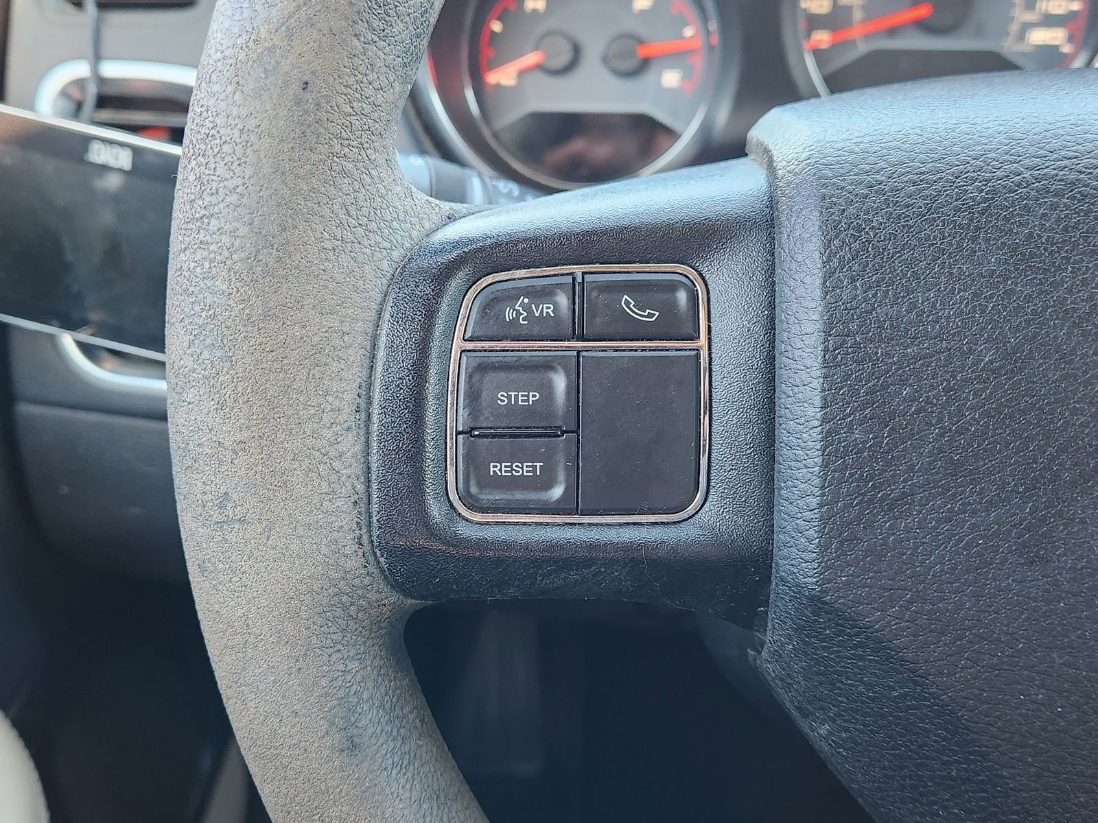 Used 2014 Dodge Avenger SE w/ Rallye Appearance Group image 31