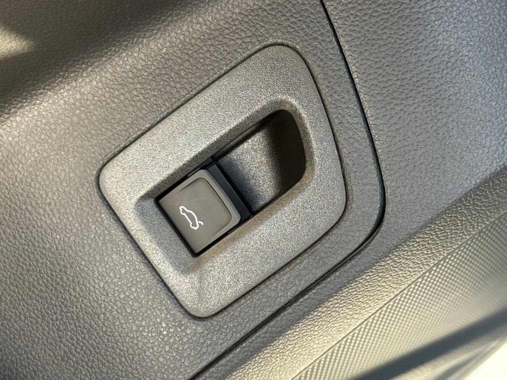 Used 2022 Volkswagen Atlas SEL Premium image 71