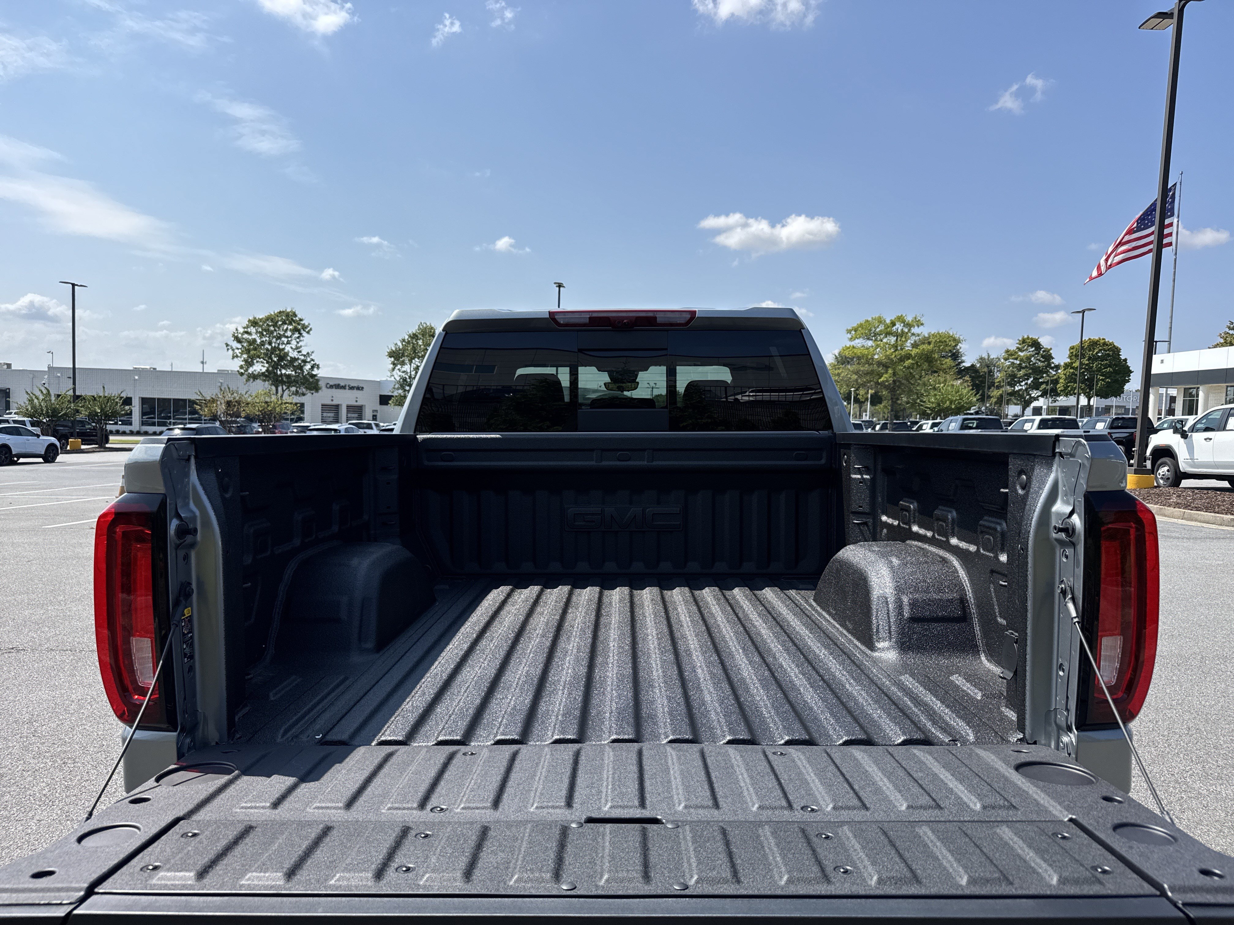 New 2026 GMC Sierra 1500 AT4 w/ AT4 Premium Package AWD/4WD image 35