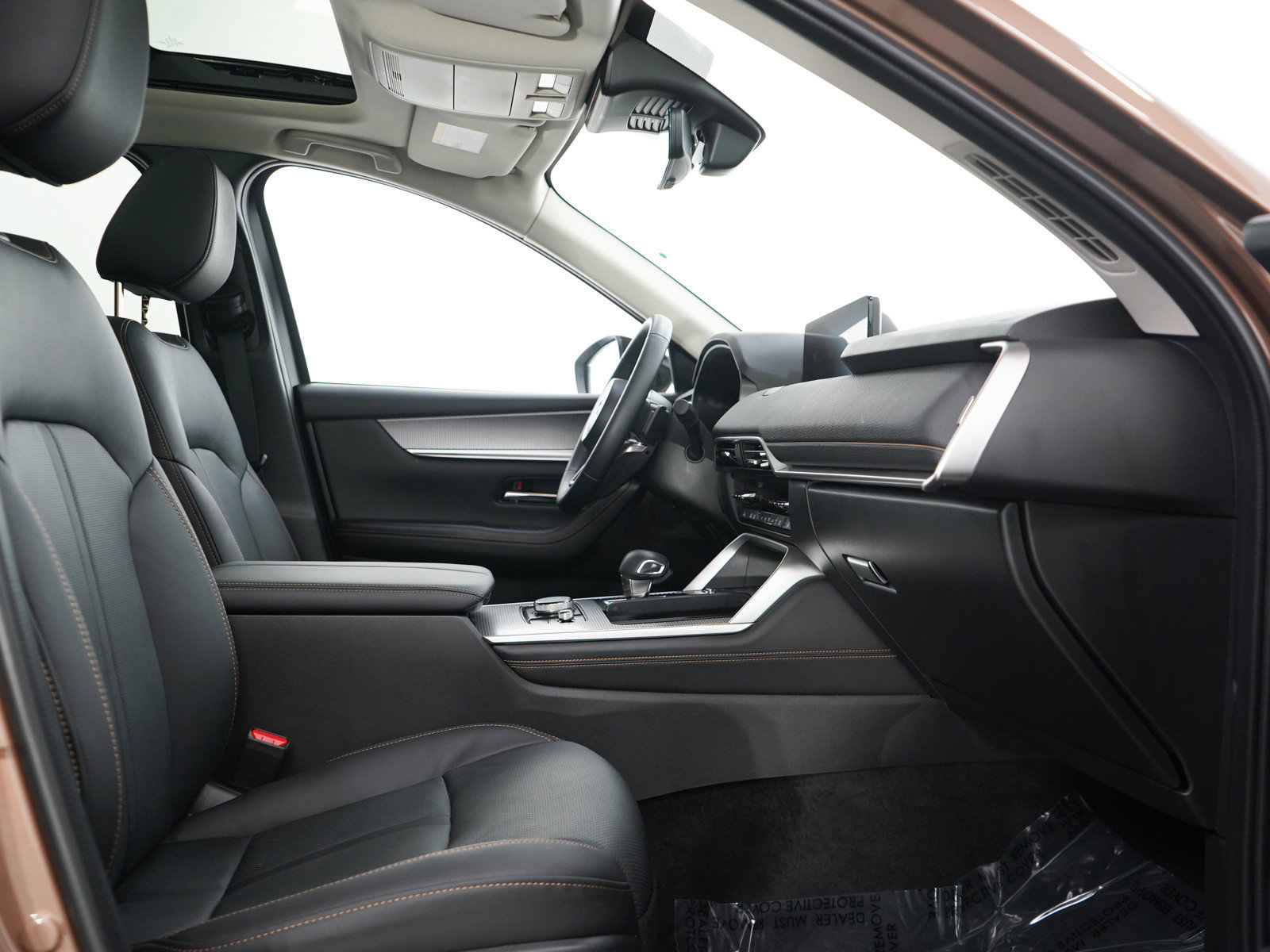 Certified 2025 MAZDA CX-70 Plug-In Hybrid w/ Premium Pkg image 12