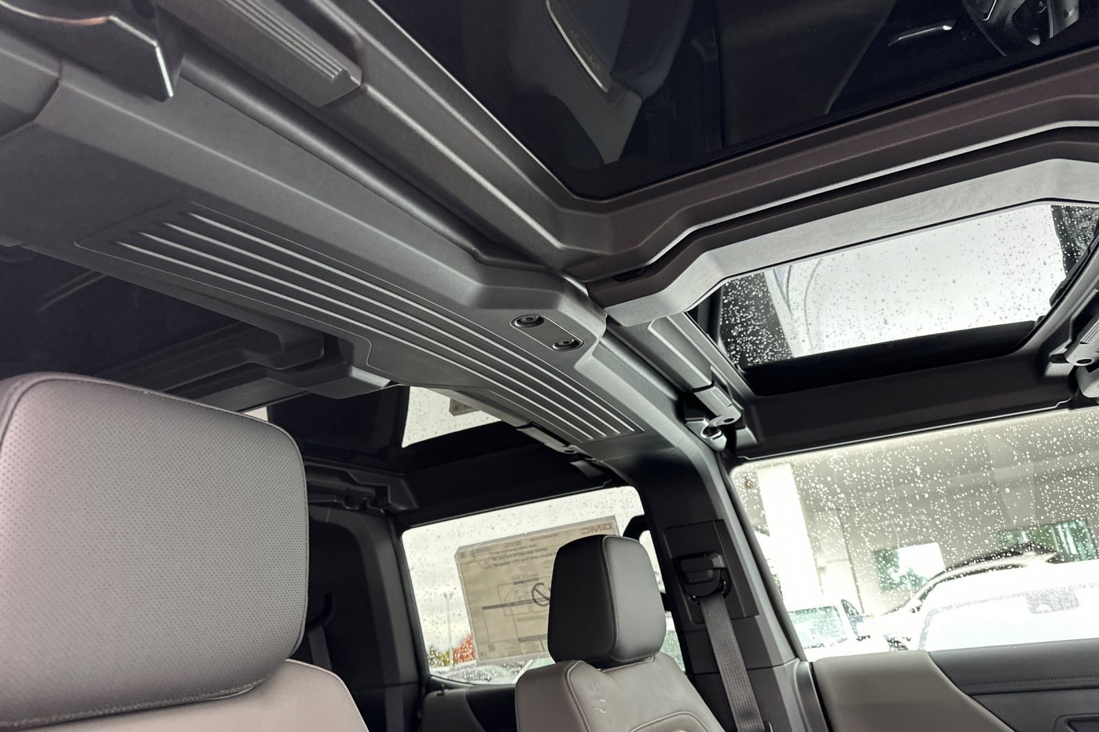 Used 2025 GMC Hummer EV 2X image 16