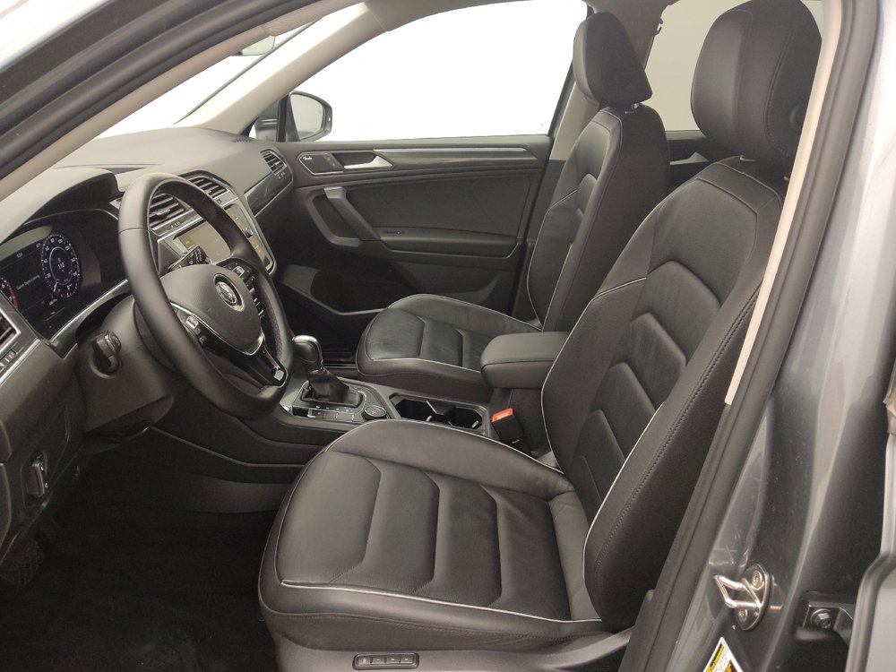Used 2019 Volkswagen Tiguan SEL Premium image 17