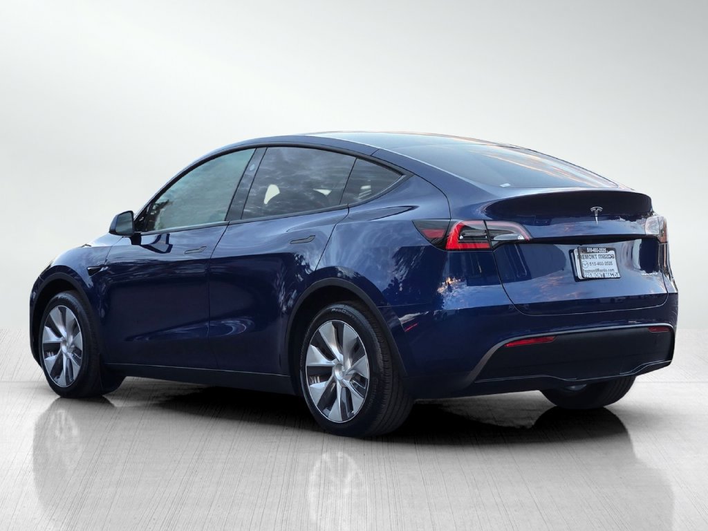Used 2024 Tesla Model Y Long Range AWD/4WD image 6
