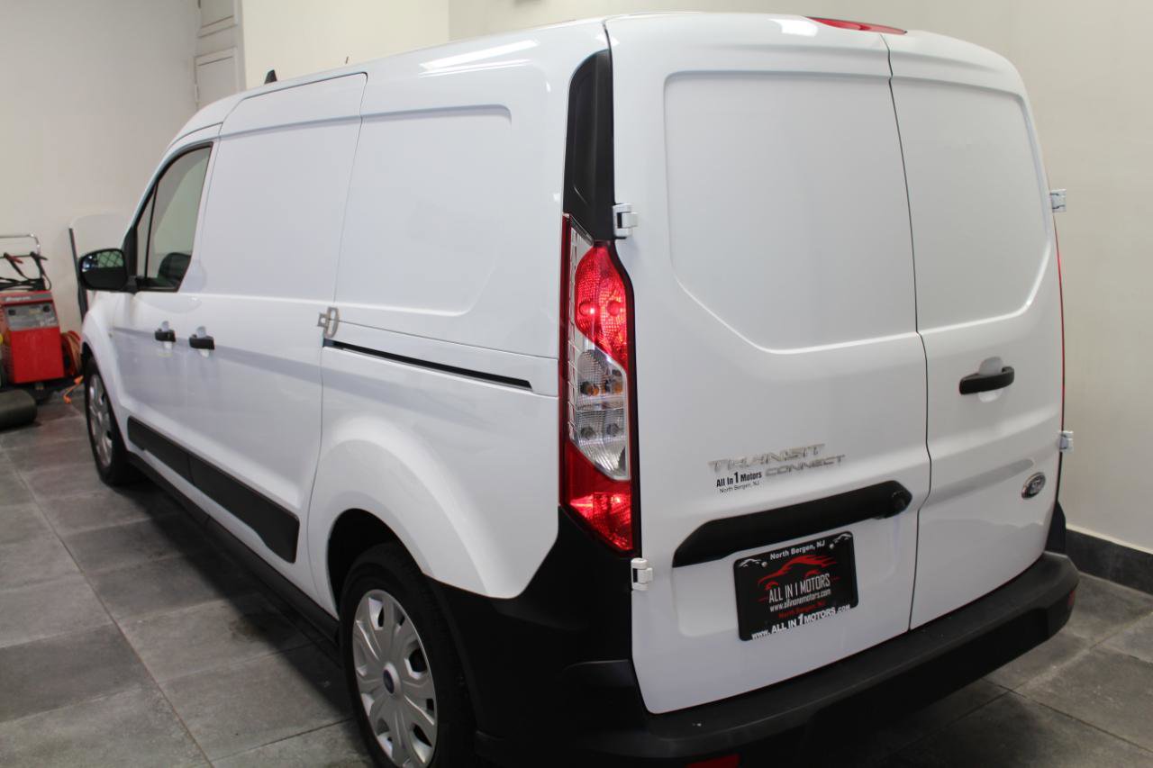 Used 2022 Ford Transit Connect XL image 4