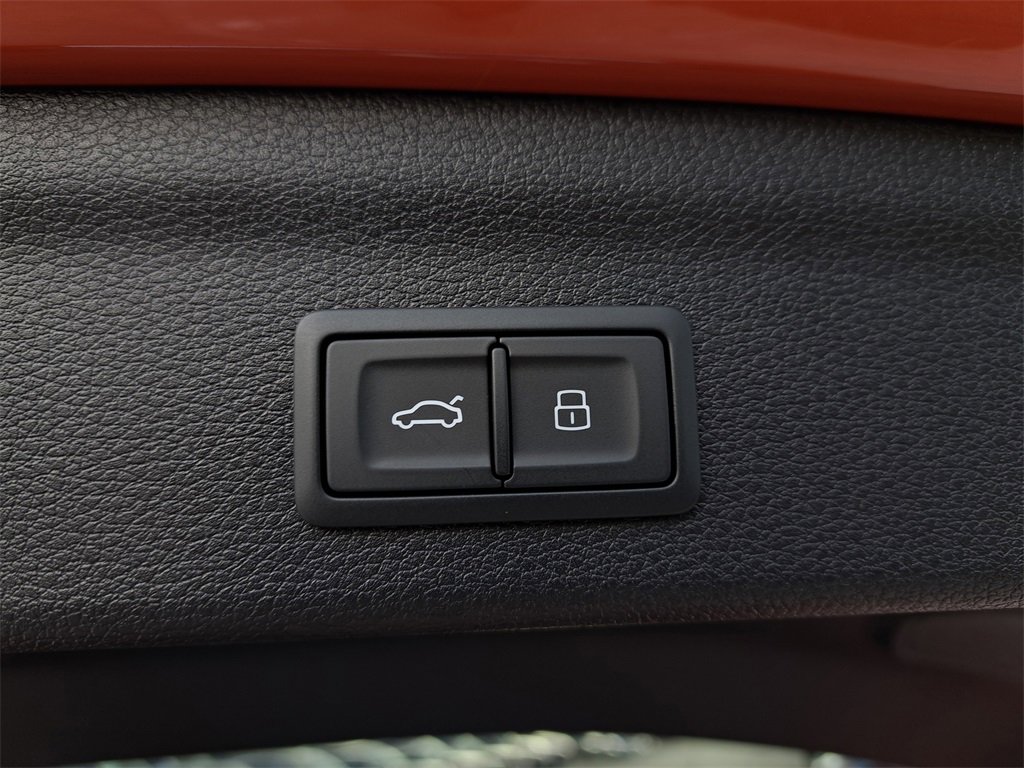 New 2025 Audi Q3 2.0T Premium Plus image 30