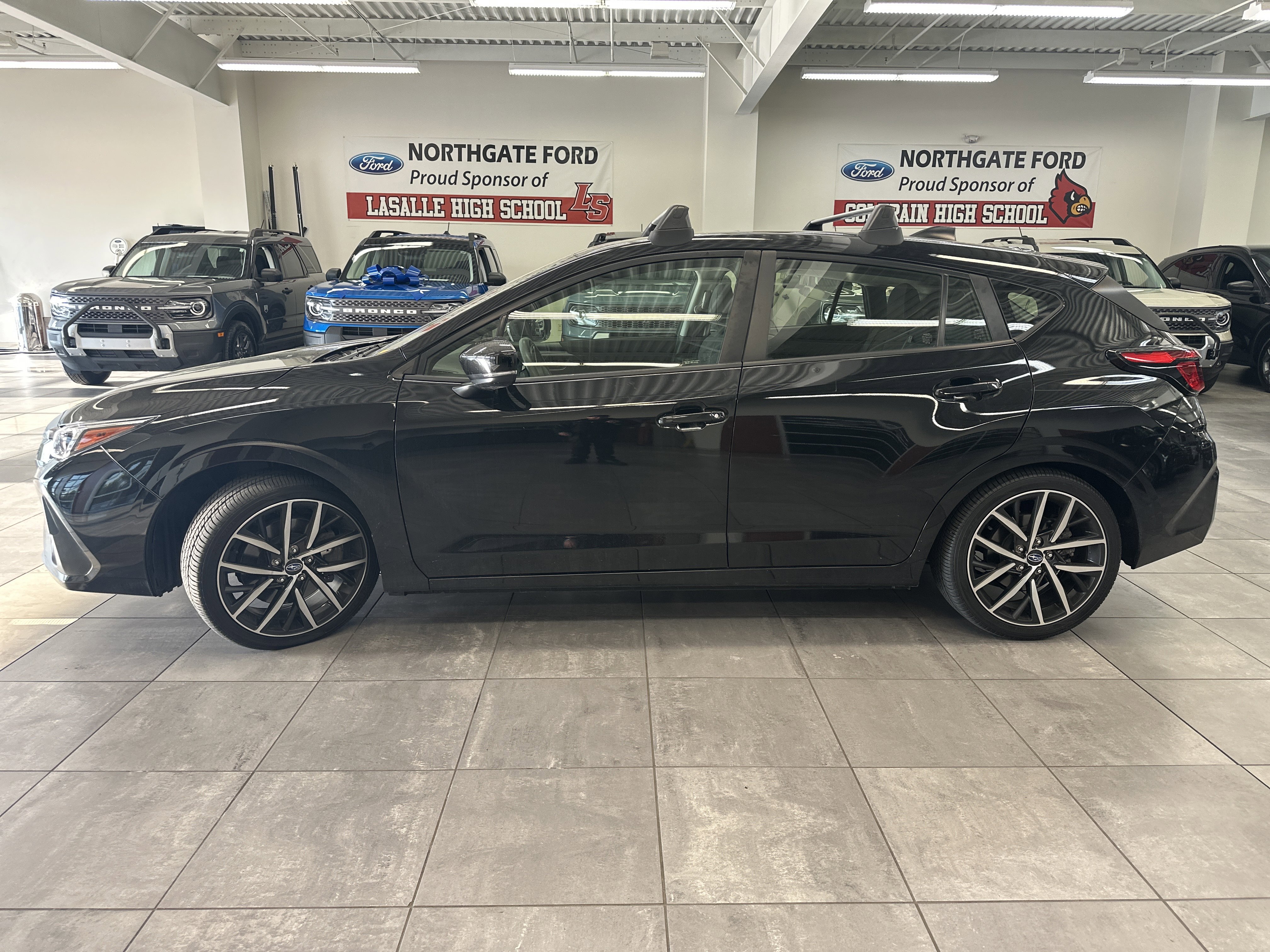 Used 2024 Subaru Impreza 2.0i Sport image 14