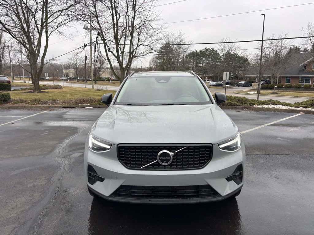 New 2026 Volvo XC40 B5 Plus w/ Protection Package Premier image 2