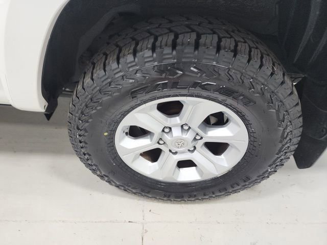 Used 2019 Toyota 4Runner SR5 Premium image 13