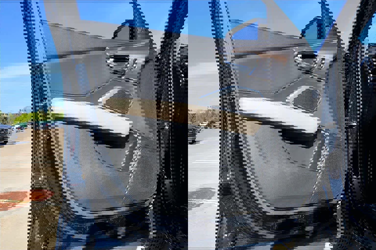 Used 2025 Acura RDX SH-AWD image 22