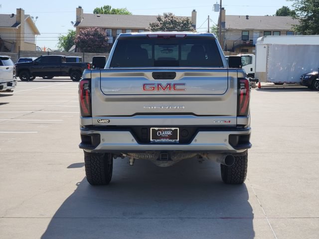 Used 2025 GMC Sierra 2500 AT4 w/ AT4 Premium Plus Package AWD/4WD image 13