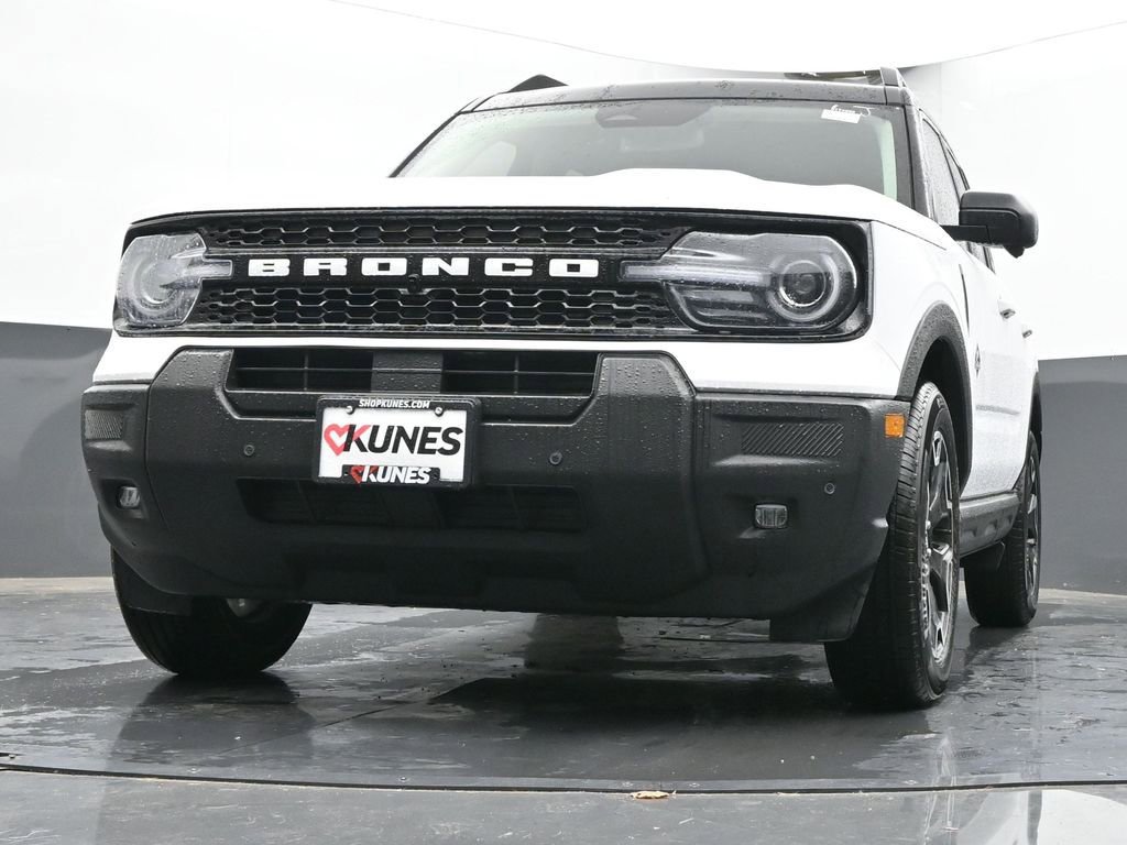 New 2025 Ford Bronco Sport Outer Banks w/ Outer Banks Tech Package+ image 44