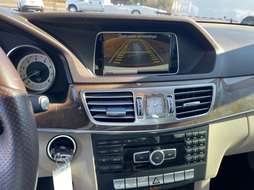 Used 2014 Mercedes-Benz E 350 Sedan image 16