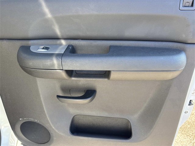 Used 2007 GMC Sierra 2500 SLE w/ EZ-Lift Tailgate Package image 19