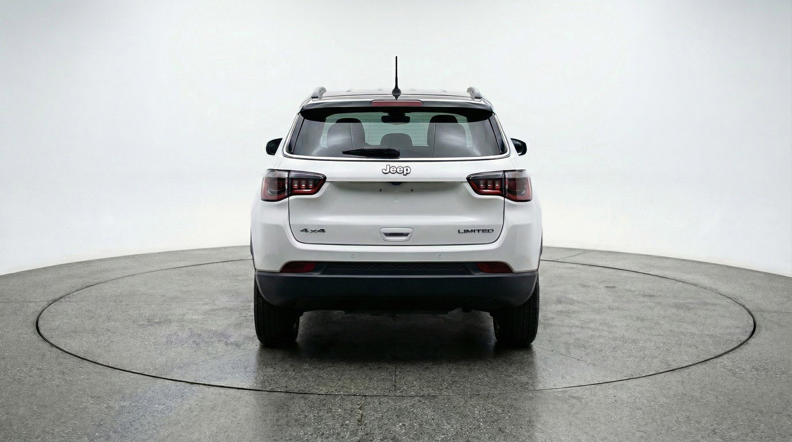 Used 2025 Jeep Compass Trailhawk AWD/4WD image 7