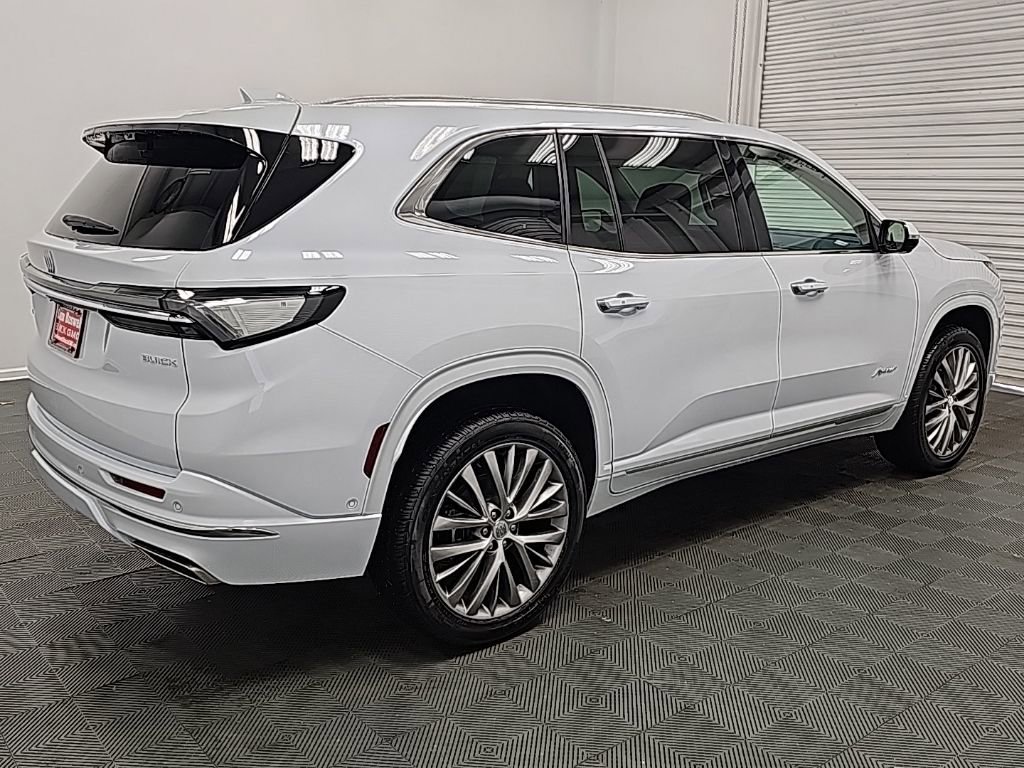 New 2026 Buick Enclave Avenir w/ Super Cruise Package image 8