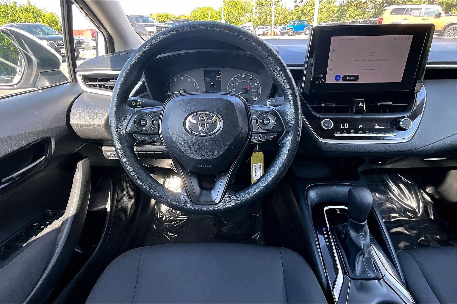 Used 2023 Toyota Corolla LE FWD image 5